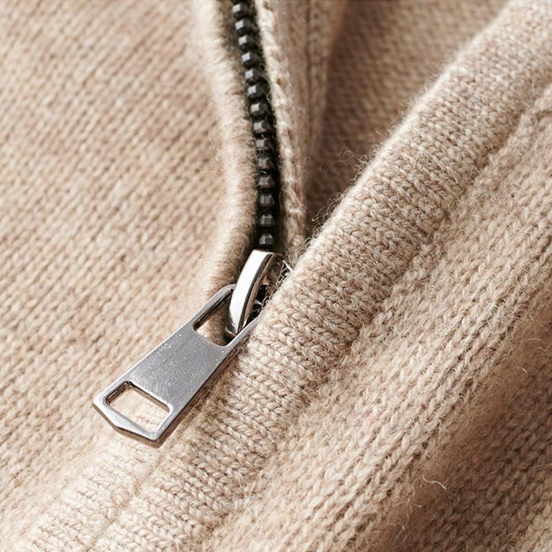 Levi - Maglia con zip moderna