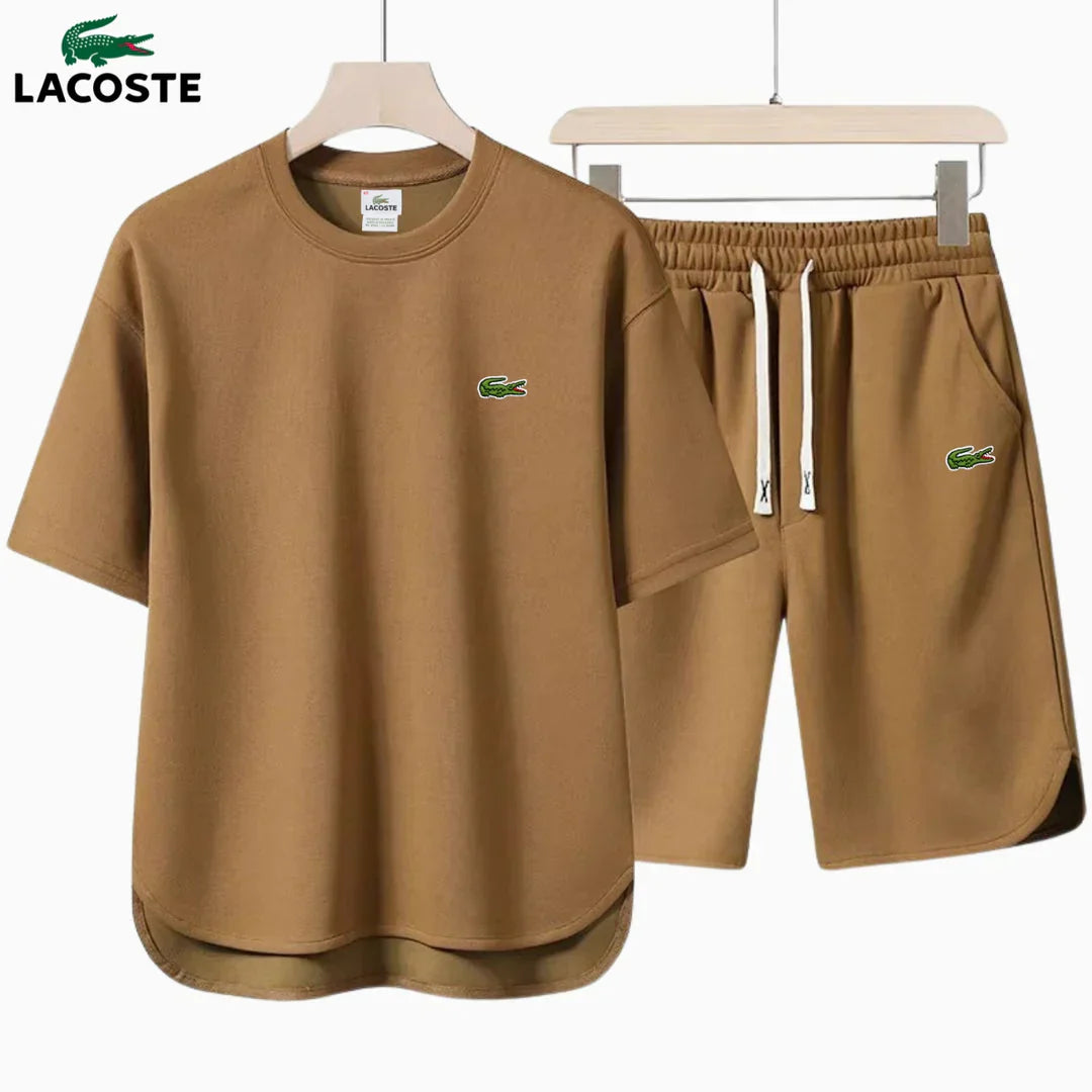ᏞΑᏟОՏᎢΕ – Set base composto da maglietta e pantaloncini